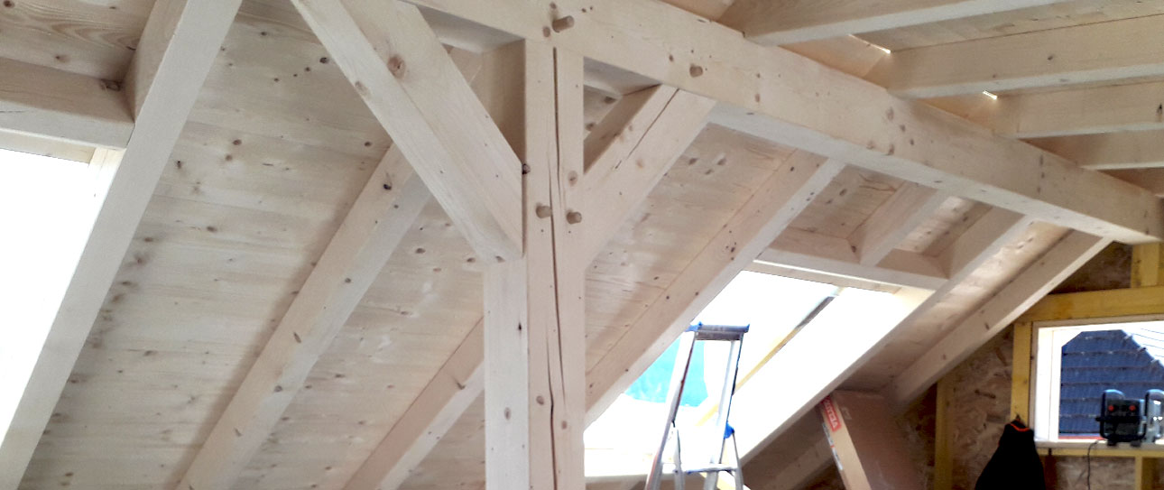 Charpente traditionnelle – structures lamellé-collé